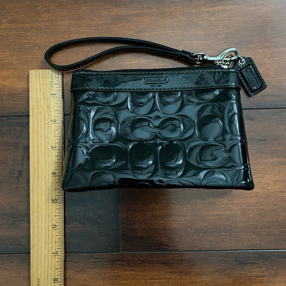 Coach Black Patent Leather Wristlet Y2K - Picture 4 of 5